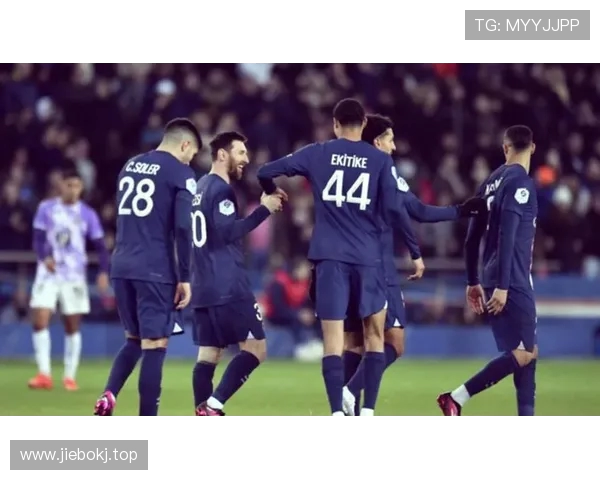 被梅西质疑水平太差的维蒂尼亚逆袭成为欧洲顶级中场核心