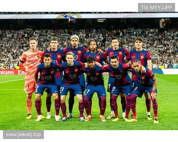 阿劳霍今夏拒绝四队报价 坚持留队争取巴萨主力位置